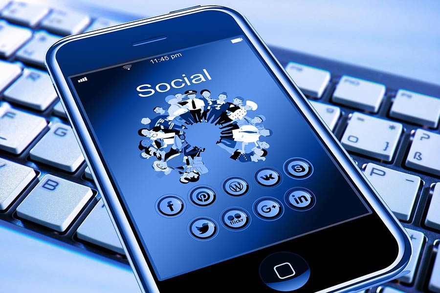 using-social-media-for-customer-service Using social media for customer service